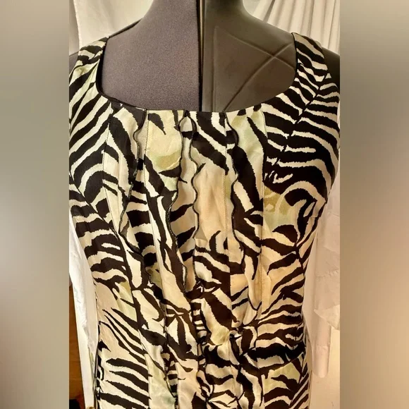 Max Mara Italy 100% Silk Zebra Print Sheath Dress | Luxe Designer Midi - Picture 2 of 10